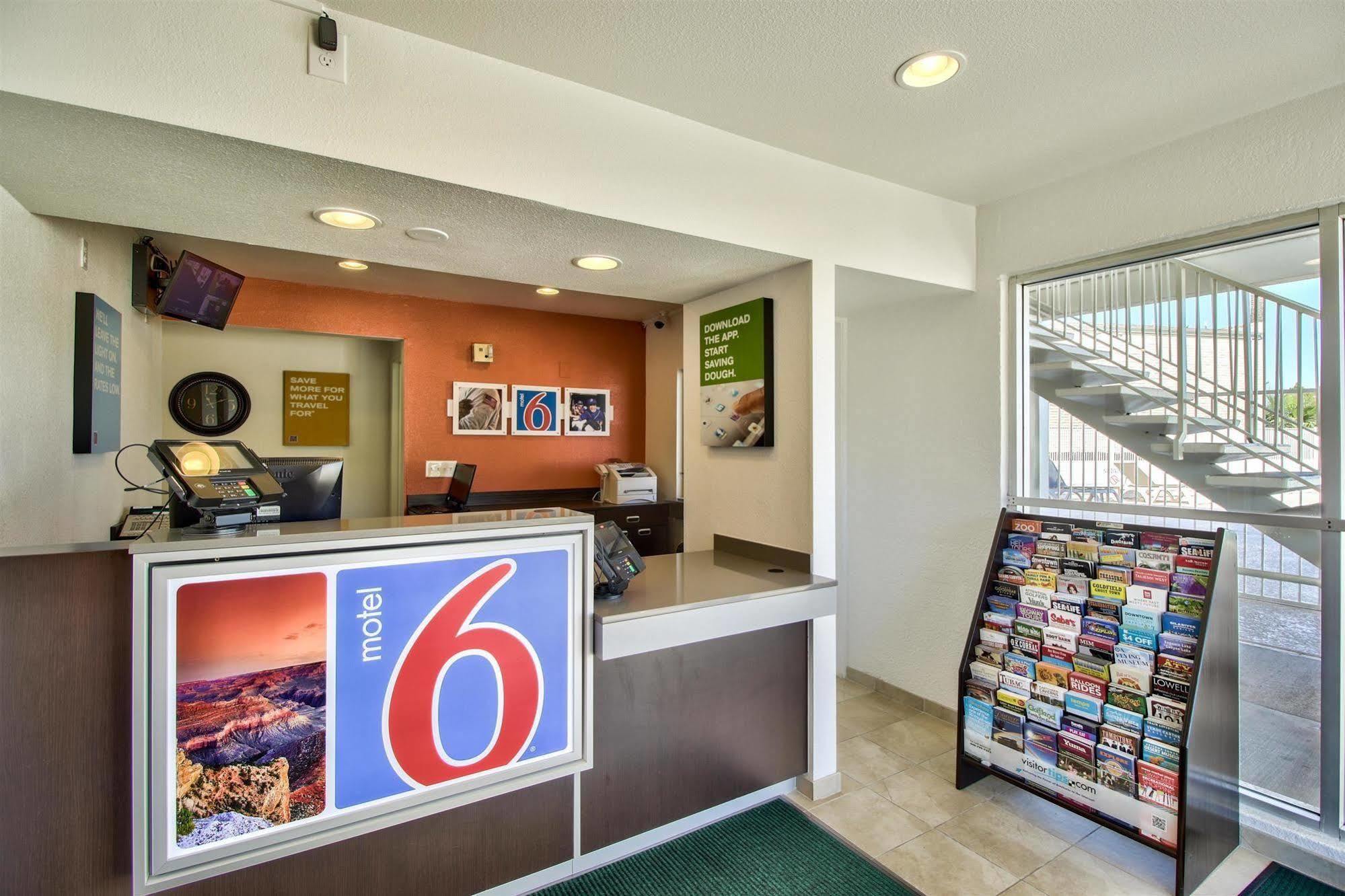 Motel 6-Youngtown, Az - Phoenix - Sun City Exterior photo