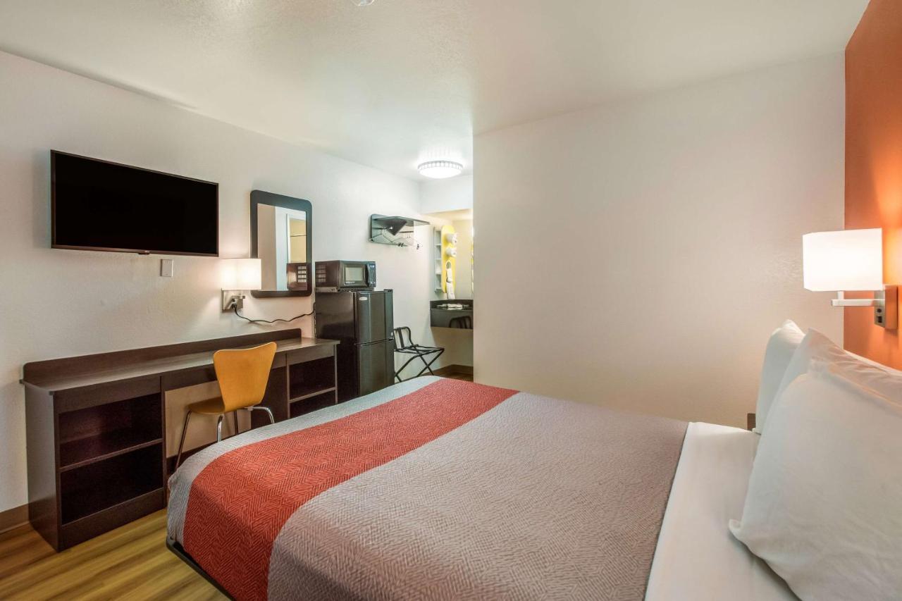 Motel 6-Youngtown, Az - Phoenix - Sun City Exterior photo
